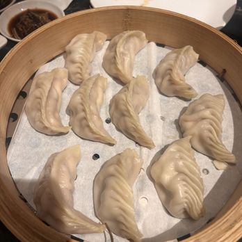 Din Tai Fung - Shrimp & Kurobuta Pork Dumplings (10 each) - Shanghainese Near Me - Glendale, California Din Tai Fung - Shrimp & Kurobuta Pork Dumplings (10 each) - Shanghainese Near Me - Glendale, California