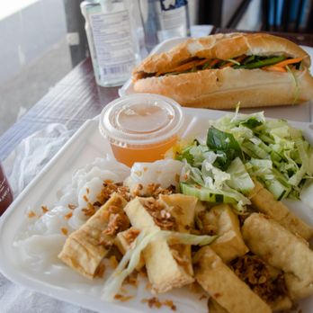 Hoang Tofu - Banh Cuon with crispy tofu. I dont eat tofu normally and I loved this. - Vietnamese Near Me - Nashville, Tennessee