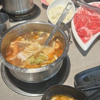 Chubby Cattle - oxtail and tomato broth - Hot Pot Near Me - Las Vegas, Nevada Chubby Cattle - oxtail and tomato broth - Hot Pot Near Me - Las Vegas, Nevada