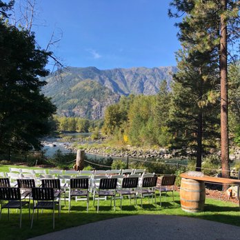 Riverside Vacation Home - Our ceremony location - Vacation Rentals Near Me - Leavenworth, Washington Riverside Vacation Home - Our ceremony location - Vacation Rentals Near Me - Leavenworth, Washington