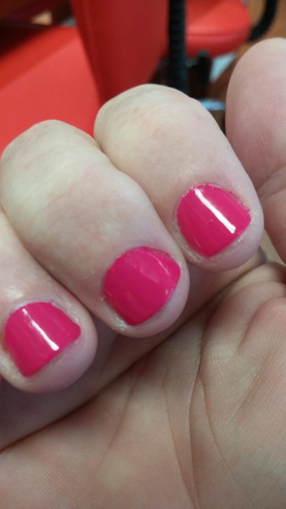 Victoria's Nails & Spa Logo