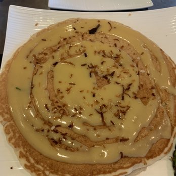 Moena Café - Banana Chantilly Pancakes - Cafes Near Me - Honolulu, Hawaii