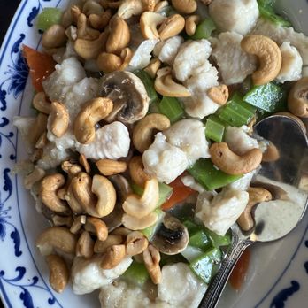 Beijing Palace - Cashew chicken - Seafood Near Me - Virginia Beach, Virginia
