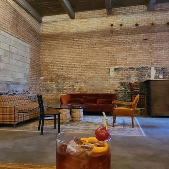CynCity Tours - 11 Wells Distillery - Historical Tours Near Me - Saint Paul, Minnesota