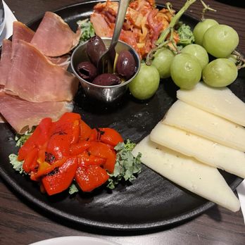 Miro Spanish Grille - Steakhouses Near Me - Charlotte, North Carolina