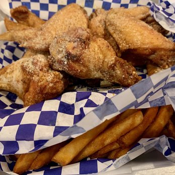 Lone Star Seafood - Parmesan 10 Jumbo Wings with Seasoned Fries - Seafood Near Me - Houston, Texas