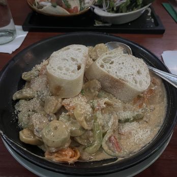 Cascadia Grill - Mushroom tortellini, baguette, impossible street tacos, side salad - Steakhouses Near Me - Olympia, Washington Cascadia Grill - Mushroom tortellini, baguette, impossible street tacos, side salad - Steakhouses Near Me - Olympia, Washington