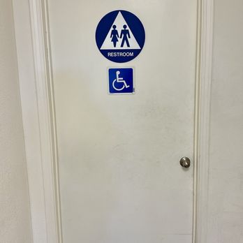 Zenaida's Cafe - Bathroom - Cafes Near Me - Las Vegas, Nevada