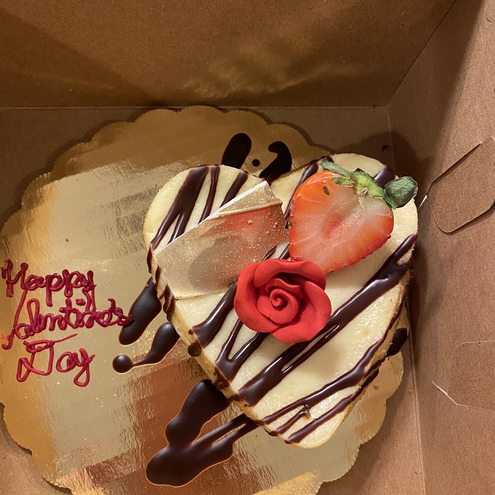 Kia's Cakes - Personal plain cheesecake (Valentine's Day) - Cupcakes Near Me - Lansdowne, Pennsylvania Kia's Cakes - Personal plain cheesecake (Valentine's Day) - Cupcakes Near Me - Lansdowne, Pennsylvania