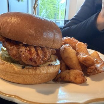 Blue Moon Bistro - Hot honey chicken sandwich & onion petals - Salad Near Me - Holmesville, Ohio Blue Moon Bistro - Hot honey chicken sandwich & onion petals - Salad Near Me - Holmesville, Ohio