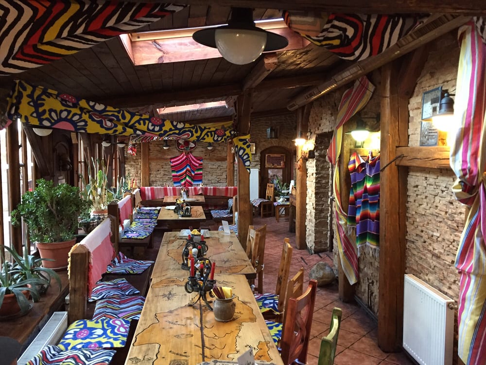 Casa De Piedra - Restaurante Mexicano