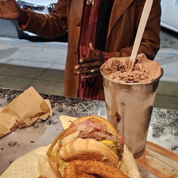 Hodad’s - Burger, shake and view. - Burgers Near Me - San Diego, California