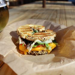 Barn Door Public House - JLT - Jerky Lettuce and Tomato bagel