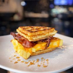Papo's Cafe - Waffle Breakfast Sandwich