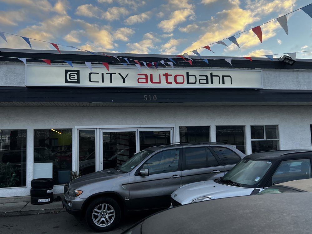 SOLID MOTORS Updated August 2024 510 Road E, Victoria