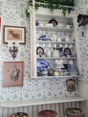 The Famous High Pie at the Top Gun House by null