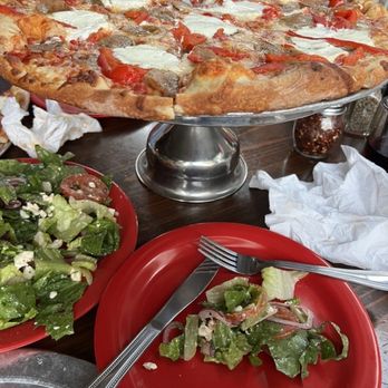 Home Slice Pizza - Pizza Near Me - Austin, Texas