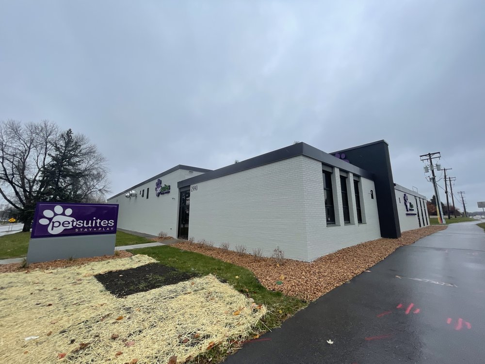 PETSUITES EAGAN Updated October 2024 2990 Lexington Ave S, Eagan