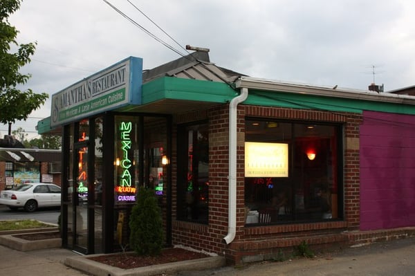 Samantha's Restaurant by null