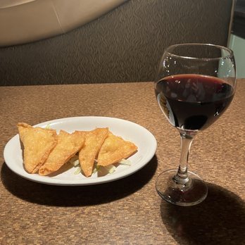 Saigon Asian Bistro - 4 Pieces Crab Rangoon, Wine - Asian Fusion Near Me - Lewis Center, Ohio Saigon Asian Bistro - 4 Pieces Crab Rangoon, Wine - Asian Fusion Near Me - Lewis Center, Ohio