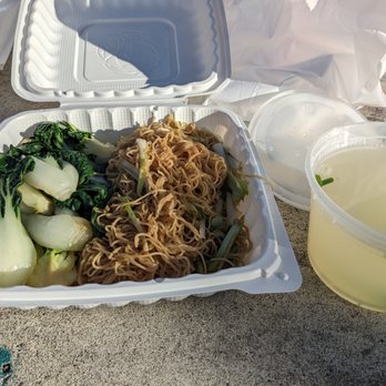 Shooting Star Cafe - Green onion soy sauce lo mein - Desserts Near Me - Oakland, California Shooting Star Cafe - Green onion soy sauce lo mein - Desserts Near Me - Oakland, California