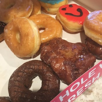 Daynight Donuts - Trying one of everything! - Donuts Near Me - Salem, Oregon