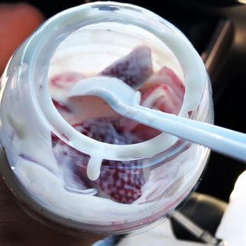 Fruteria La Mission - strawberries and yogurt - Desserts Near Me - San Antonio, Texas Fruteria La Mission - strawberries and yogurt - Desserts Near Me - San Antonio, Texas