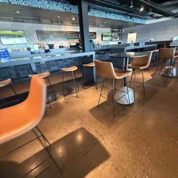 United Club Lounge - Airport Lounges Near Me - Denver, Colorado United Club Lounge - Airport Lounges Near Me - Denver, Colorado