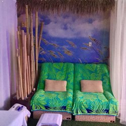 Relaxology - Lounge Service Area