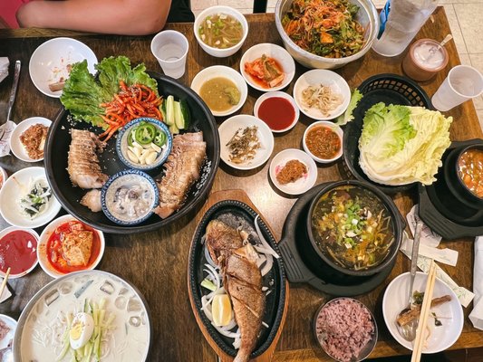 JeunJu Korean Restaurant 전주식당 | 전주할매칼국수 - Authentic Korean home style food by null