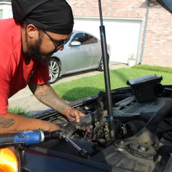 Ed’s Mobile - Removing Alternator