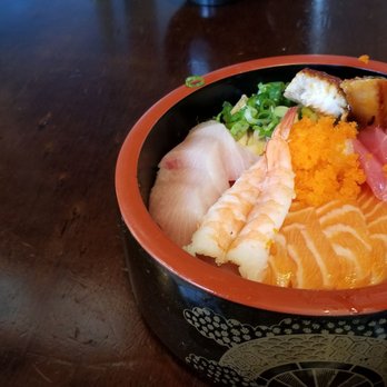 Musashi's - Chirashi Bowl - Sushi Bars Near Me - Seattle, Washington