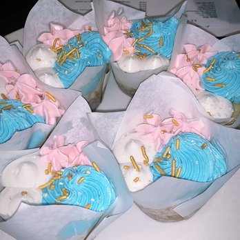 Sugar, Butter & Flour - Custom Cakes Near Me - Columbia, Missouri
