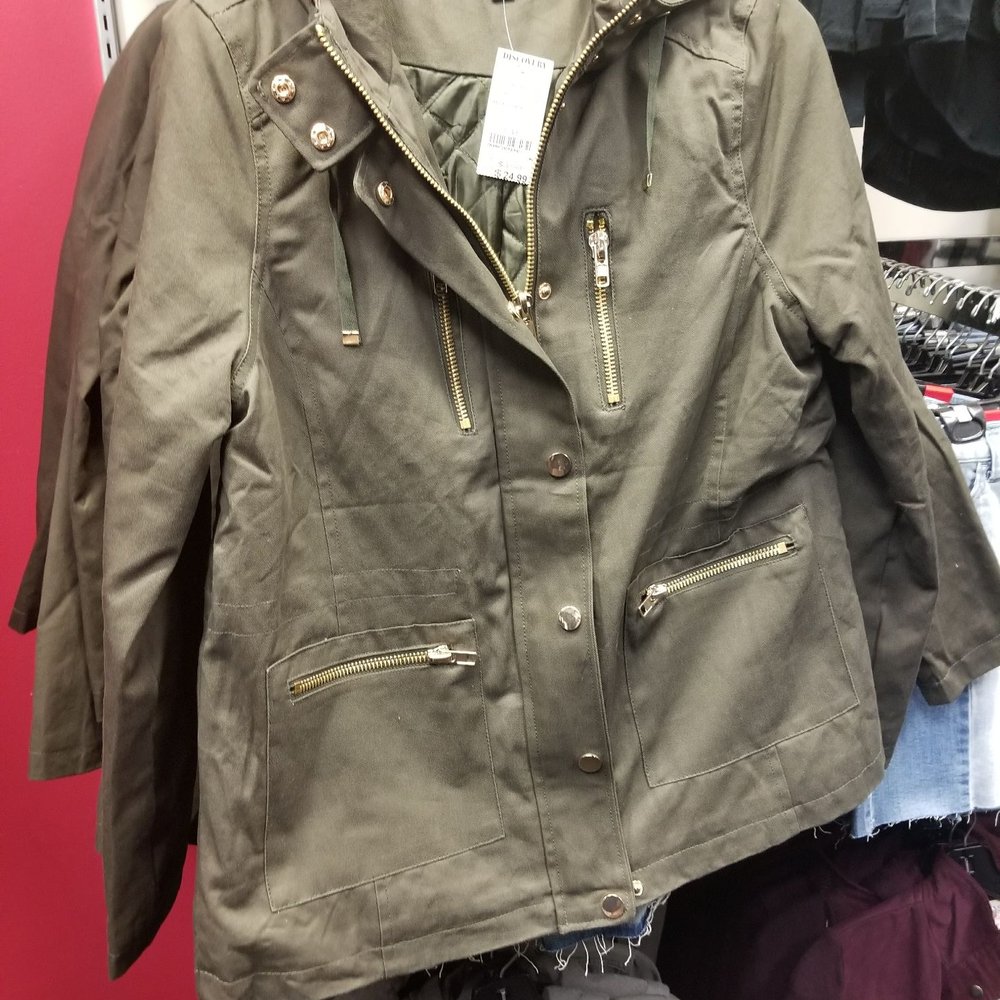 Discovery Clothing - Women's Clothing Near Me - Berwyn, Illinois Discovery Clothing - Women's Clothing Near Me - Berwyn, Illinois