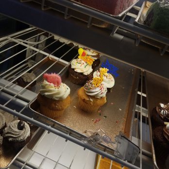 Liliha Bakery - Bakeries Near Me - Honolulu, Hawaii Liliha Bakery - Bakeries Near Me - Honolulu, Hawaii