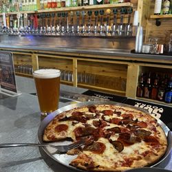 Uptown Rail Brewery - Pizza and Cold Beer