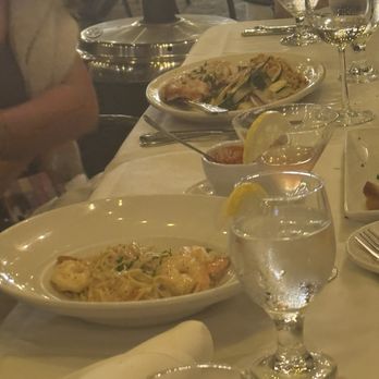 Incontro Ristorante - Shrimp Scampi & Chicken Linguine - Italian Near Me - Danville, California Incontro Ristorante - Shrimp Scampi & Chicken Linguine - Italian Near Me - Danville, California