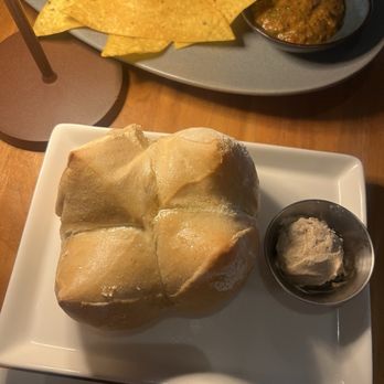Tommy Bahama - Complimentary bread - New American Near Me - Kamuela, Hawaii Tommy Bahama - Complimentary bread - New American Near Me - Kamuela, Hawaii
