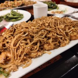 Chopstix - Pad Thai with shrimp