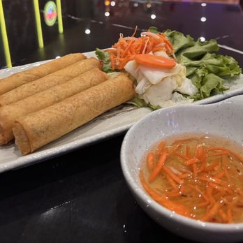 Mukgo Nolza - Vietnamese egg rolls - Karaoke Near Me - Las Vegas, Nevada