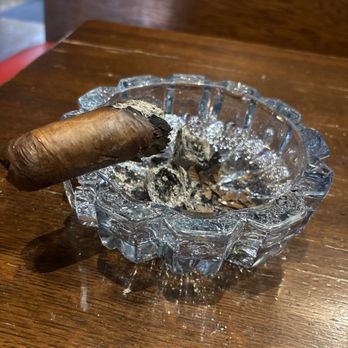 Havana Garage - Cigar Bars Near Me - Omaha, Nebraska Havana Garage - Cigar Bars Near Me - Omaha, Nebraska