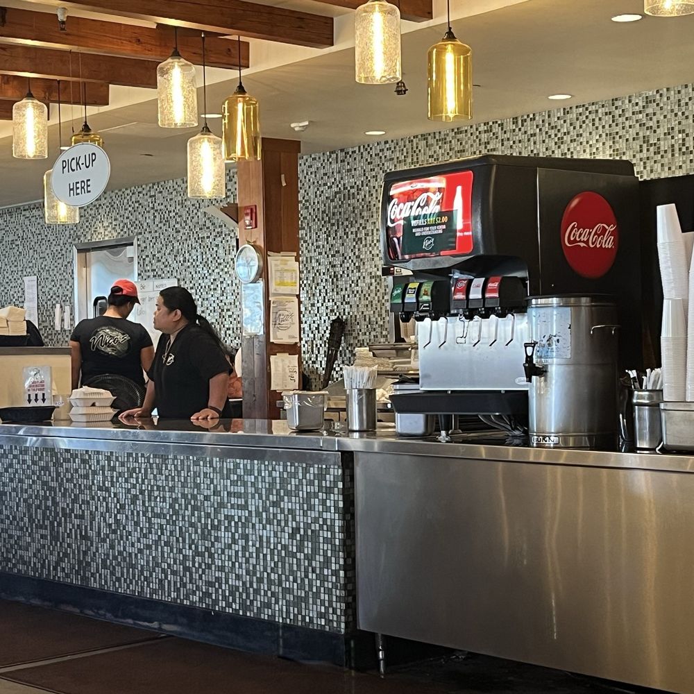 Nico's Pier 38 - Seafood Near Me - Honolulu, Hawaii