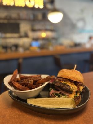 Common Restaurant by null
