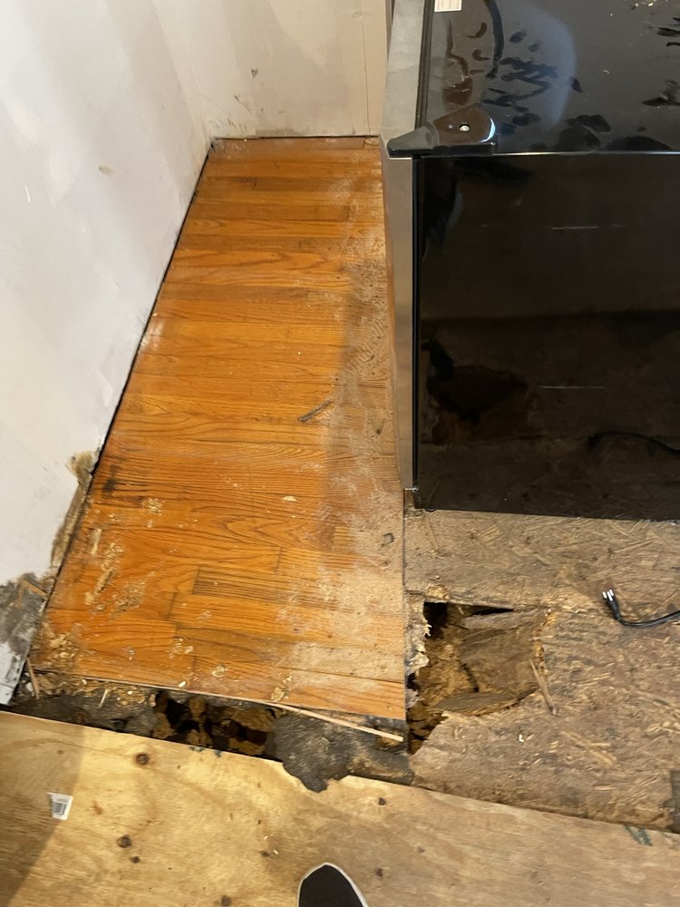 Slide of Gary Elo Roofing