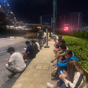 Okada Manila - People waiting for taxi in d rain... - Casinos Near Me - Parañaque City, NCR Okada Manila - People waiting for taxi in d rain... - Casinos Near Me - Parañaque City, NCR
