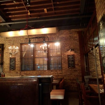 Scaddabush - Dinner side - Italian Near Me - Mississauga, Ontario