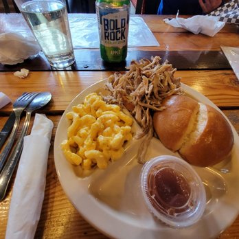 Blues On Franklin - Pork sandwich, Mac and cheese. - Barbeque Near Me - Chapel Hill, North Carolina Blues On Franklin - Pork sandwich, Mac and cheese. - Barbeque Near Me - Chapel Hill, North Carolina