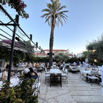 Fava Alacati - Restaurant garden - Mediterranean Near Me - İzmir, 35 Fava Alacati - Restaurant garden - Mediterranean Near Me - İzmir, 35