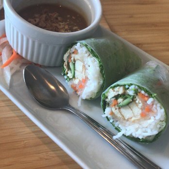 Benley Vietnamese Kitchen - Spring rolls made vegan - Vietnamese Near Me - Long Beach, California
