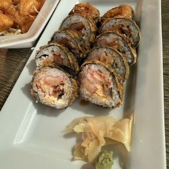 Madai Thai & Sushi - Crunch roll - Thai Near Me - Miami, Florida